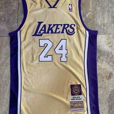 Kobe Bryant LA Lakers #24 Mitchell And Ness Jersey