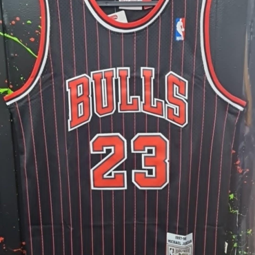 Michael Jordan Chicago Bulls #23 Mitchell and Ness
