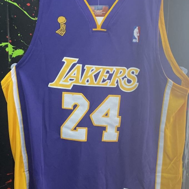 Kobe Bryant LA Lakers #24 Mitchell and Ness